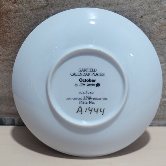 Garfield Calendar October Plate Jim Davis Plate No A 1444 Danbury Mint - Picture 4 of 14